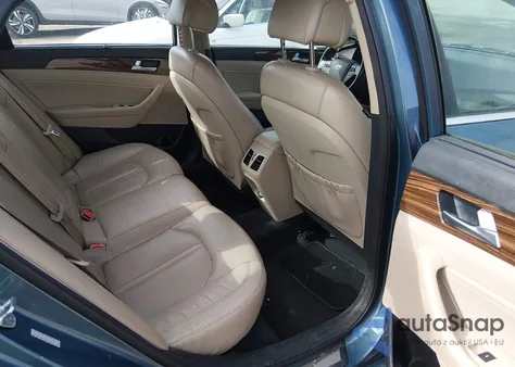 2016 Hyundai Sonata Hybrid Limited z USA, uszkodzony, nr VIN KMHE34L14GA016940